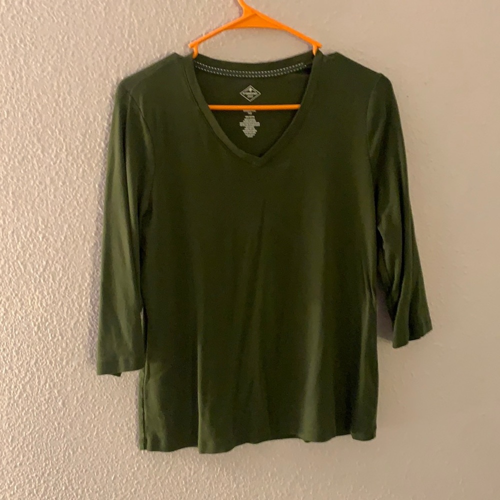 St. John’s Bay 3/4 v-neck tee